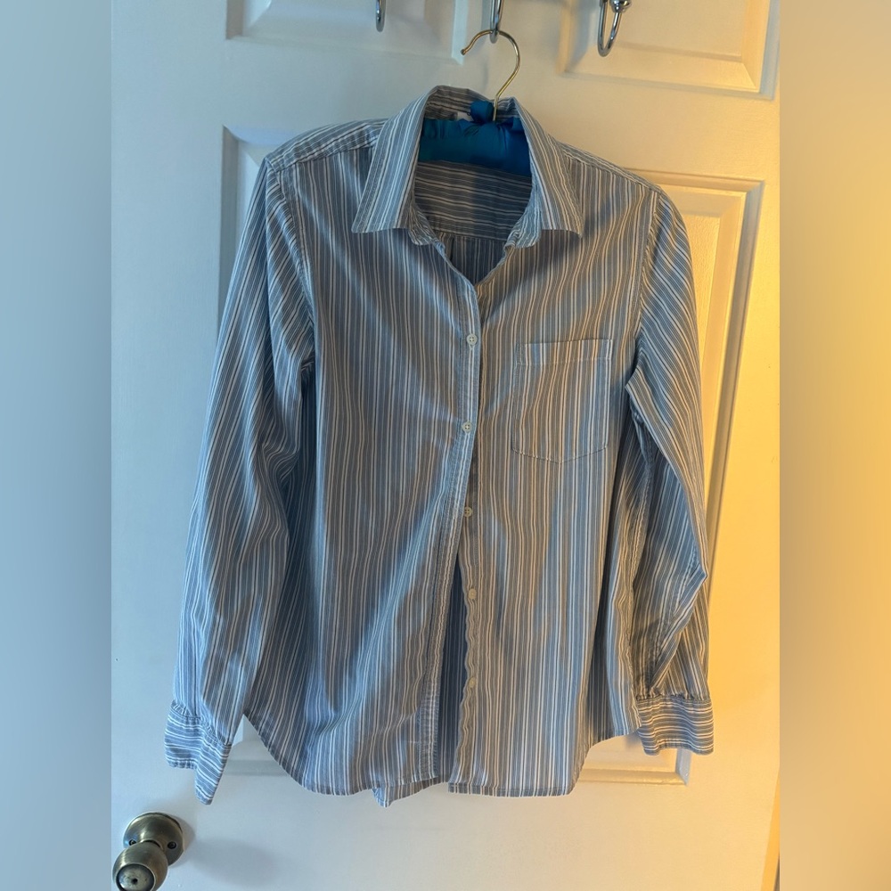 GAP Blue Casual Button Down Shirt with Classic Stripes